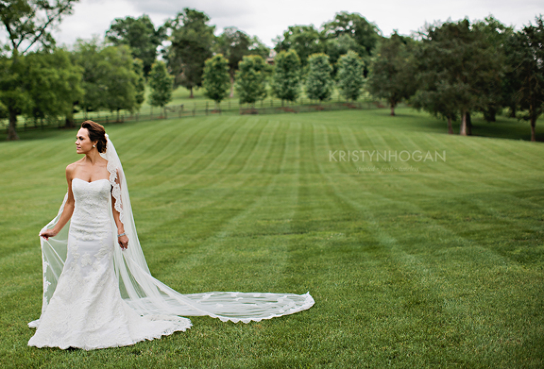 Nashville_Garden_And_Gun_Wedding_08